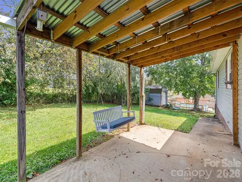 Exterior - 84 Candlelight Cir, Clyde, NC 28721 photo 1 of 7