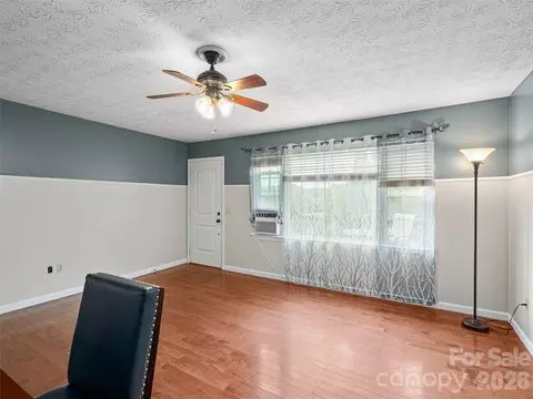 Living - 84 Candlelight Cir, Clyde, NC 28721 photo 3 of 3