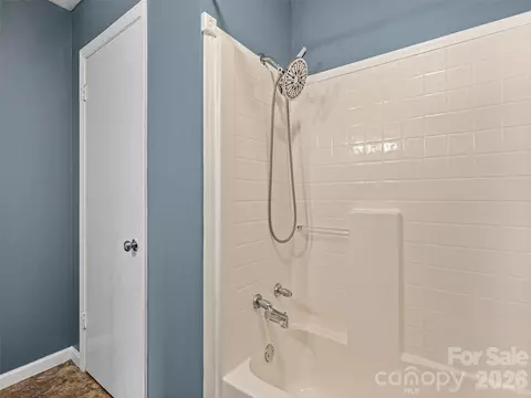 Bath - 84 Candlelight Cir, Clyde, NC 28721 photo 2 of 3