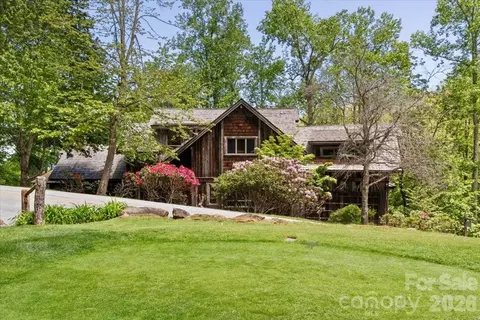 56 Spring House Dr, Burnsville, NC 28714