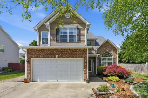 322 Wildbriar Rd, Fletcher, NC 28732