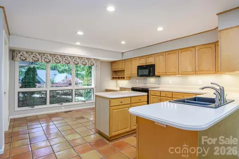 Kitchen - 133 Forest View Dr, Flat Rock, NC 28731 photo 1 of 2