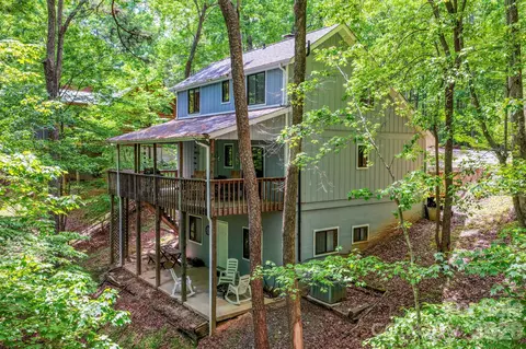 172 W Wilderness Rd, Lake Lure, NC 28746