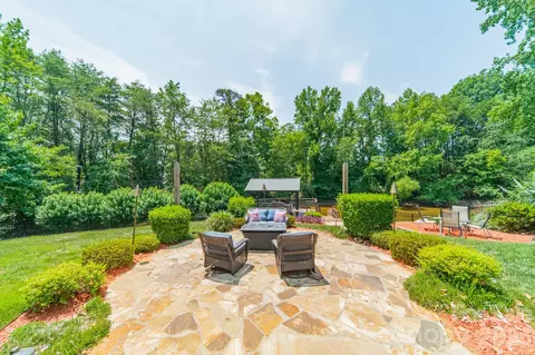 Exterior - 19533 Bustle Rd, Cornelius, NC 28031 photo 4 of 6