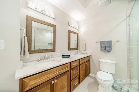 Bath - 19533 Bustle Rd, Cornelius, NC 28031 photo 4 of 5