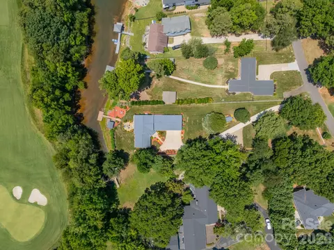 View/Area - 19533 Bustle Rd, Cornelius, NC 28031 photo 4 of 6