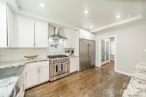 Kitchen - 19533 Bustle Rd, Cornelius, NC 28031 photo 5 of 6