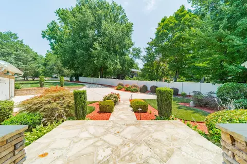 Exterior - 19533 Bustle Rd, Cornelius, NC 28031 photo 6 of 6