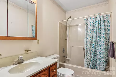 Bath - 48 Chambers View Dr, Clyde, NC 28721 photo 2 of 3