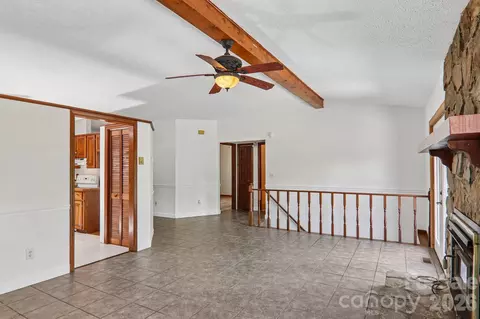 Living - 48 Chambers View Dr, Clyde, NC 28721 photo 3 of 4