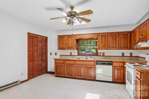 Kitchen - 48 Chambers View Dr, Clyde, NC 28721 photo 1 of 3