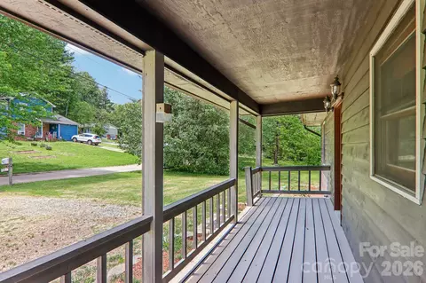 Exterior - 48 Chambers View Dr, Clyde, NC 28721 photo 1 of 9