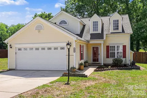 264 Brookstone Dr, Mount Holly, NC 28120