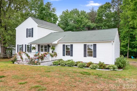 1823 N Ingleside Farm Rd, Iron Station, NC 28080