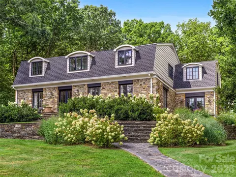 10 Kalimar Hts, Hendersonville, NC 28739