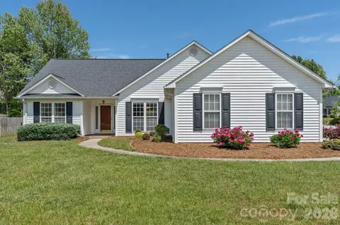 446 Planters Creek Rd, Fletcher, NC 28732