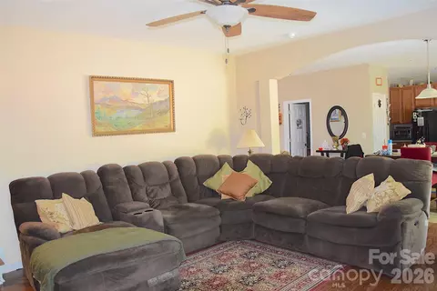 Living - 2007 Streamlet Way, Monroe, NC 28110 photo 3 of 7