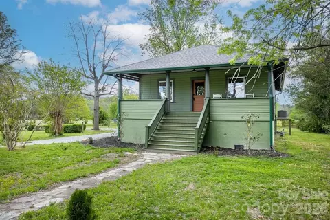 12 Sals Ln, Brevard, NC 28712
