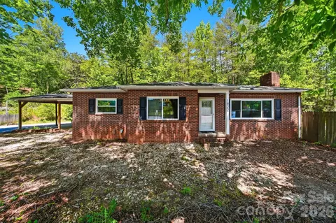 1822 Blowing Rock Blvd, Lenoir, NC 28645