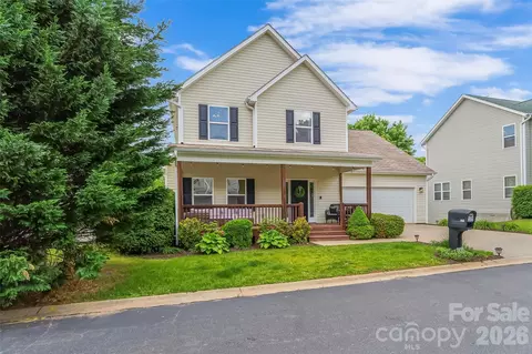122 Fallen Spruce Dr, Asheville, NC 28806