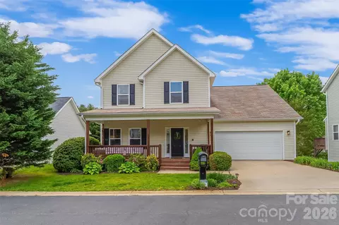 122 Fallen Spruce Dr, Asheville, NC 28806