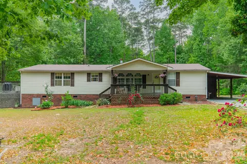 13753 Saint Thomas Dr, Stanfield, NC 28163