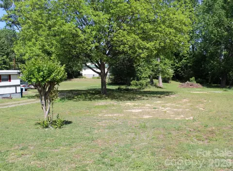 221 37th Sw St SW, Hickory, NC 28602