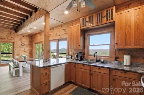 Kitchen - 347 Valleyview Dr, Bostic, NC 28018 photo 2 of 3