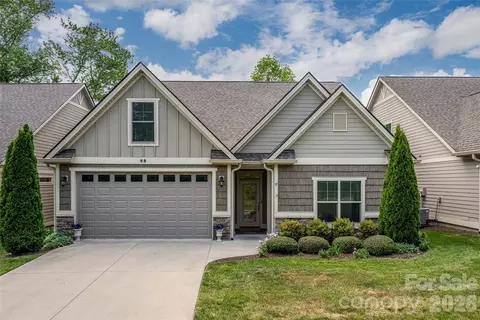 58 River Bend Ln, Fletcher, NC 28732