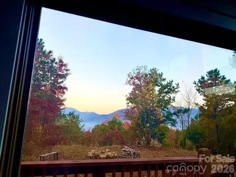 521 Duchess Dr, Sylva, NC 28779 photo 4