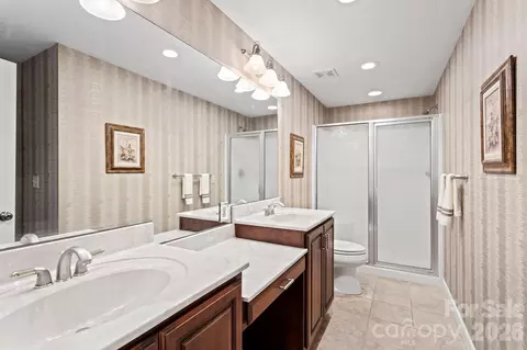 Bath - 320 Dawnbrook Dr, Flat Rock, NC 28731 photo 4 of 5
