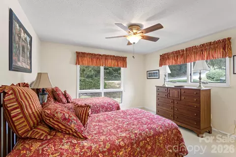 Bedroom - 320 Dawnbrook Dr, Flat Rock, NC 28731 photo 3 of 10