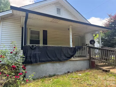 38 Stowe St, Lowell, NC 28098