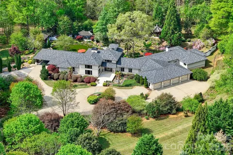 380 Montagu Dr, Spartanburg, SC 29301