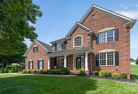 2003 Ptarmigan Ct, Waxhaw, NC 28173