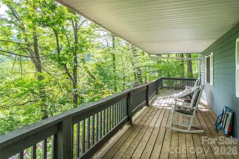 115 Knoll Ridge Ln, Waynesville, NC 28785