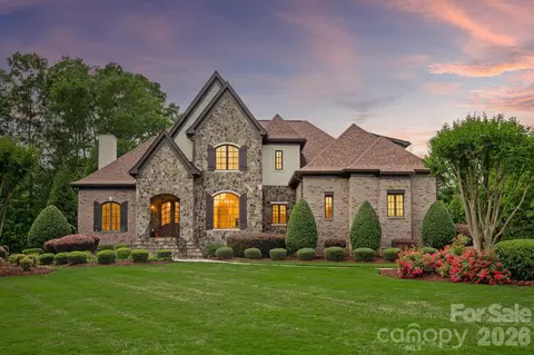 1304 Lookout Cir, Waxhaw, NC 28173