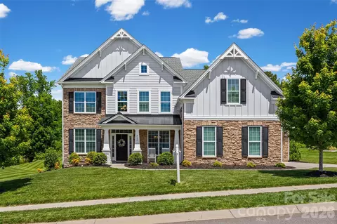 323 Forsythia Ln, Tega Cay, SC 29708