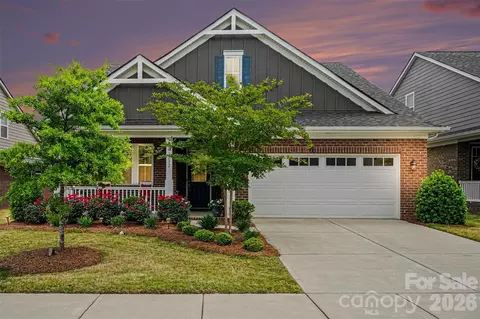 3232 Marchers Trace Dr, Charlotte, NC 28227
