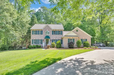 106 Mist Valley Dr, Salisbury, NC 28146