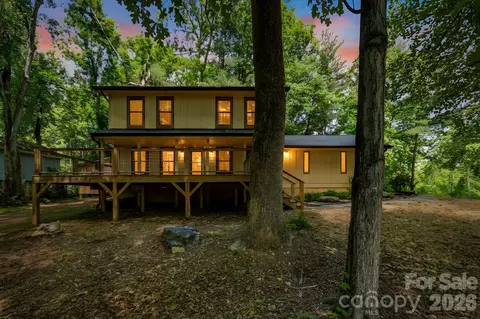 1 Eastway Ct, Fletcher, NC 28732