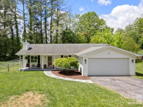 224 Clover Dr, Fletcher, NC 28732