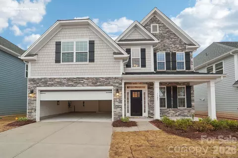 6450 Cherrybark Oak Ln, Huntersville, NC 28078