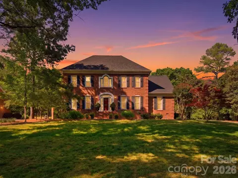 4417 Bridgewood Ln, Charlotte, NC 28226
