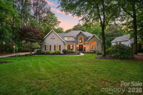 188 Lake Mist Dr, Mooresville, NC 28117