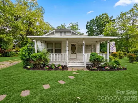 718 Pine St, Cheraw, SC 29520
