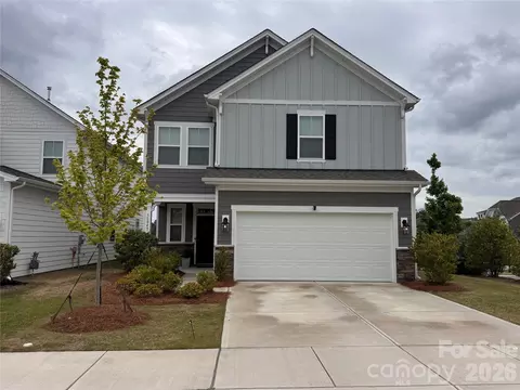 16043 River Tree Ln, Charlotte, NC 28278