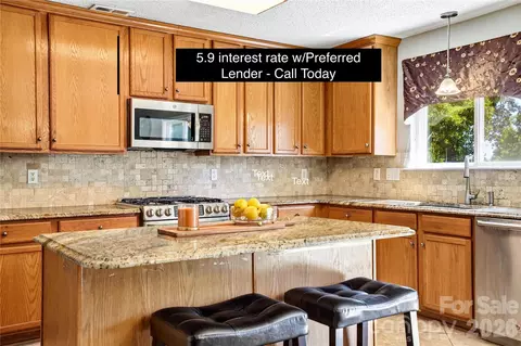 13310 Pontchatrain Ave, Charlotte, NC 28273