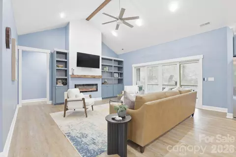 Living - 1881 E Maiden Rd, Maiden, NC 28650 photo 1 of 3