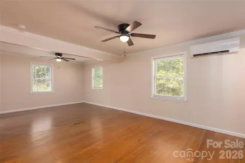 Living - 138 Stillwagon Ln, Cedar Mountain, NC 28718 photo 7 of 9